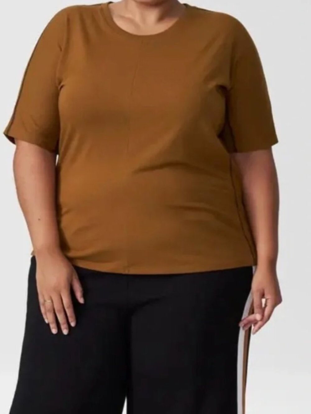 GUC Universal Standard Venencia Contrast Stitch Top - Caramel US M (18-20)